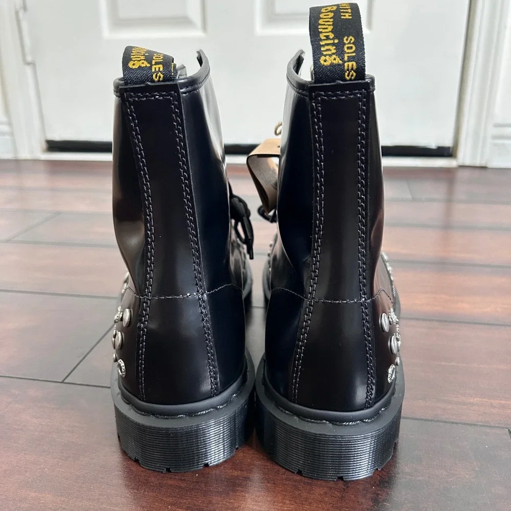 NIB Dr. Martens Studded Buttero Leather Studded Combat Boots Mens 12 Goth Grunge
